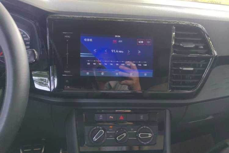 Used Jetta VS5 2019 280TSI Automatic Enjoyment Model Audio And AC Panel
