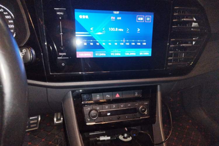 Used Jetta VS5 2019 280TSI Automatic Glory Edition Audio And AC Panel