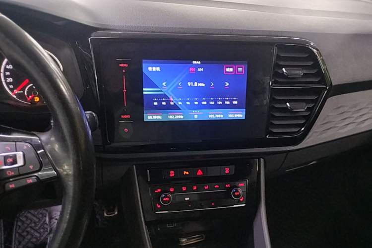 Used Jetta VS5 2019 280TSI Automatic Glory Edition Audio And AC Panel