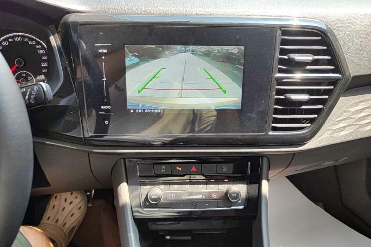 Used Jetta VS5 2019 280TSI Automatic Glory Edition Audio And AC Panel