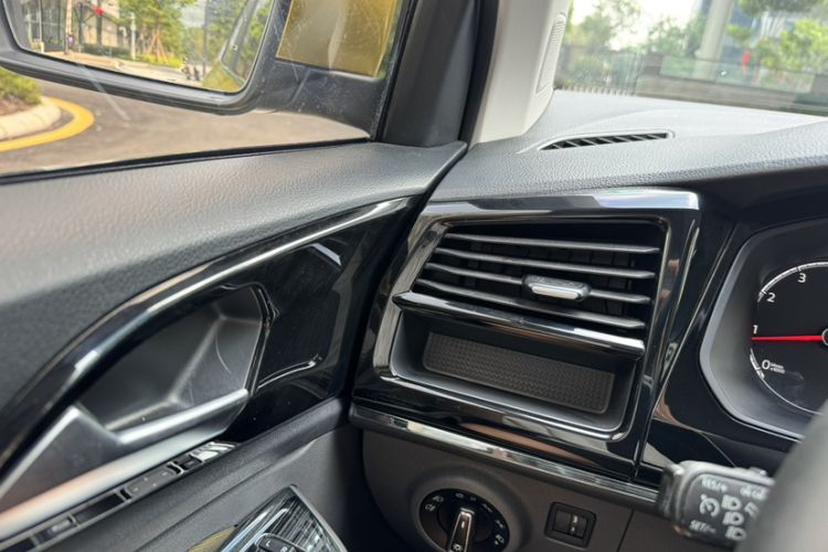 Used Jetta VS5 2019 280TSI Automatic Enjoyment Model Audio And AC Panel