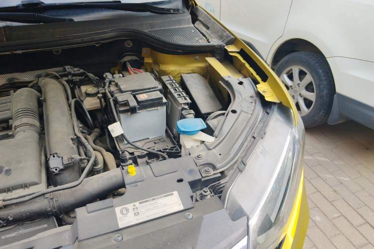 Used Jetta VS5 2019 280TSI Automatic Enjoyment Model Engine Bay Left