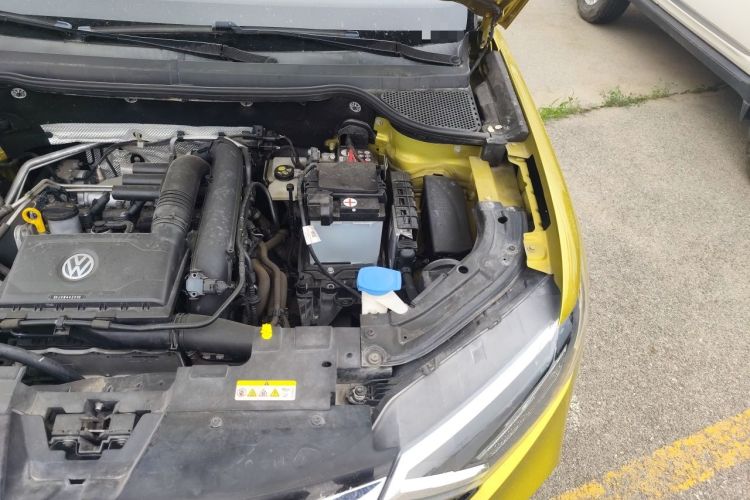 Used Jetta VS5 2019 280TSI Automatic Enjoyment Model Engine Bay Left