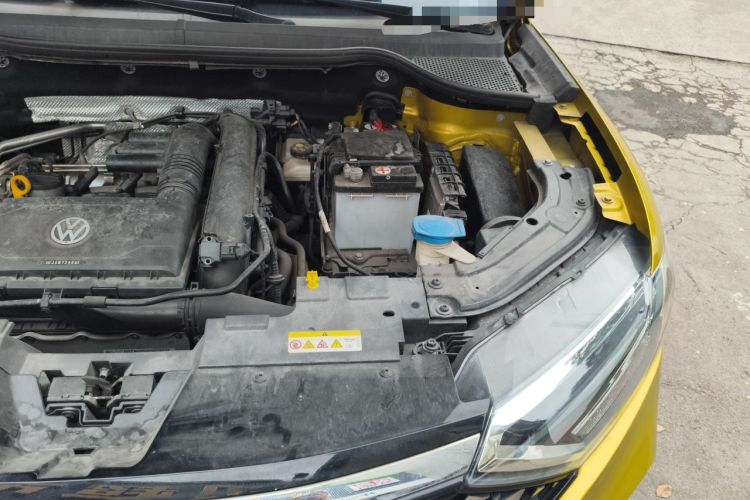 Used Jetta VS5 2019 280TSI Automatic Enjoyment Model Engine Bay Left