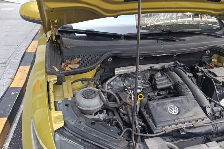 Used Jetta VS5 2019 280TSI Automatic Enjoyment Model Engine Bay Right