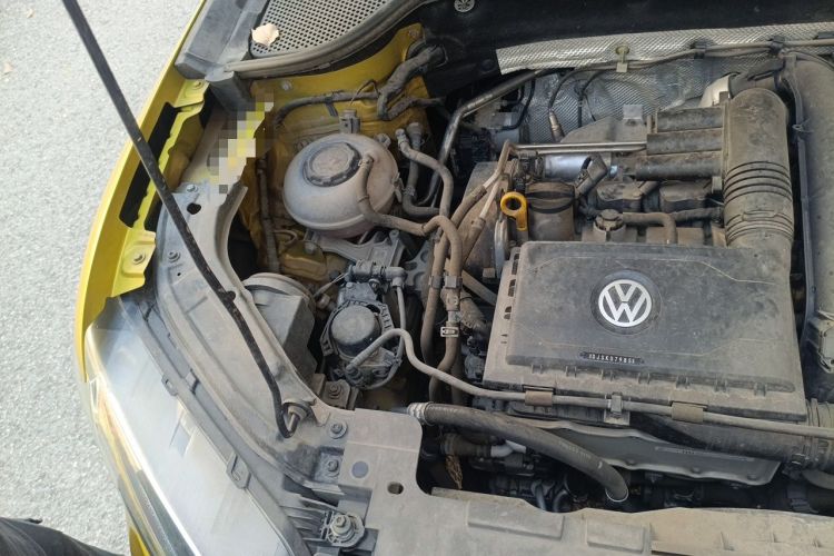 Used Jetta VS5 2019 280TSI Automatic Glory Edition Engine Bay Right