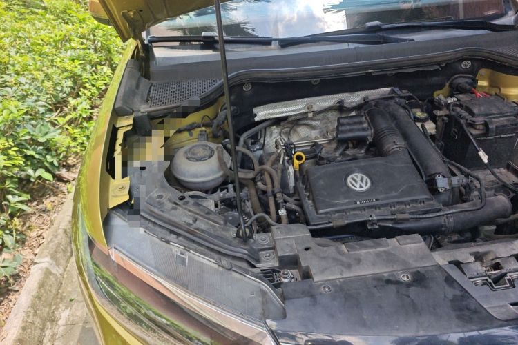 Used Jetta VS5 2019 280TSI Automatic Glory Edition Engine Bay Right