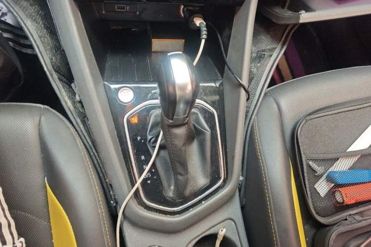 Used Jetta VS5 2019 280TSI Automatic Glory Edition Gear Lever