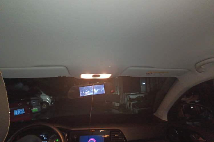 Used Jetta VS5 2019 280TSI Automatic Enjoyment Model Headliner