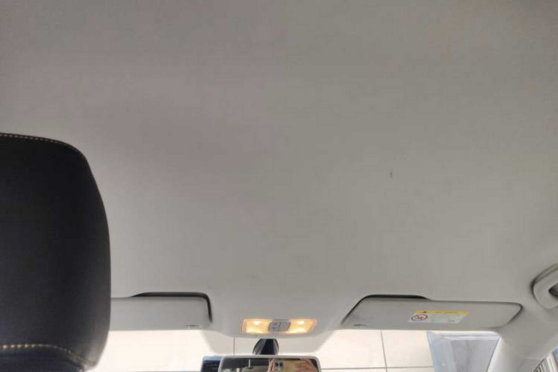 Used Jetta VS5 2019 280TSI Manual Enjoyment Model Headliner