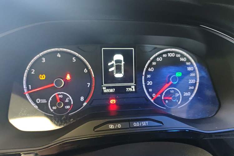 Used Jetta VS5 2019 280TSI Automatic Glory Edition Instrument Cluster