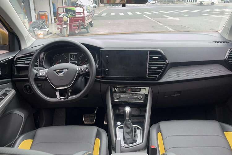 Used Jetta VS5 2019 280TSI Automatic Glory Edition Interior 3