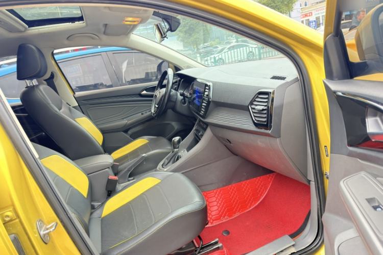 Used Jetta VS5 2019 280TSI Automatic Glory Edition Interior 5
