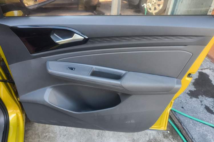 Used Jetta VS5 2019 280TSI Automatic Trend Model Interior 5