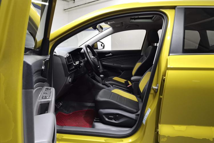 Used Jetta VS5 2019 280TSI Automatic Glory Edition Left Front Seat