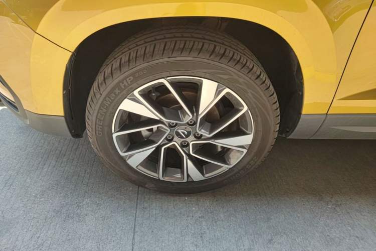Used Jetta VS5 2019 280TSI Automatic Glory Edition Left Front Wheel Hub