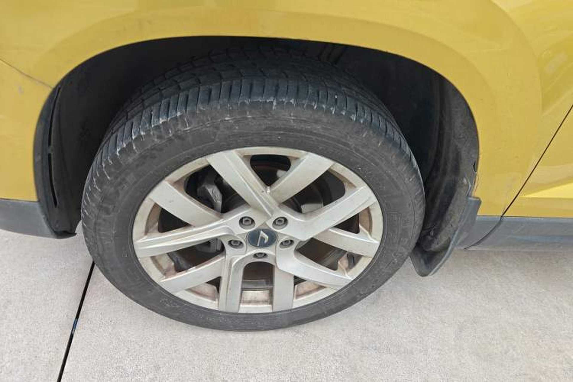 Used Jetta VS5 2019 280TSI Automatic Enjoyment Model Left Front Wheel Hub
