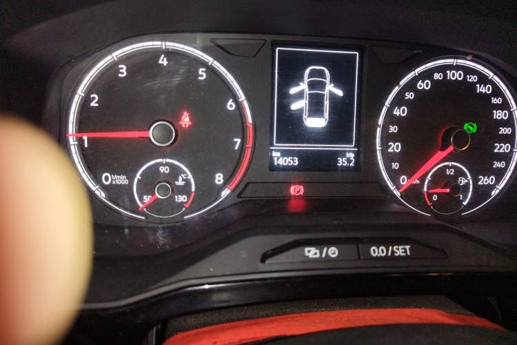 Used Jetta VS5 2019 280TSI Automatic Glory Edition Odometer Close Up
