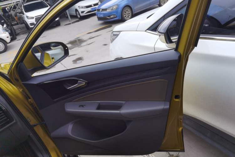 Used Jetta VS5 2019 280TSI Automatic Enjoyment Model Right Front Door Interior