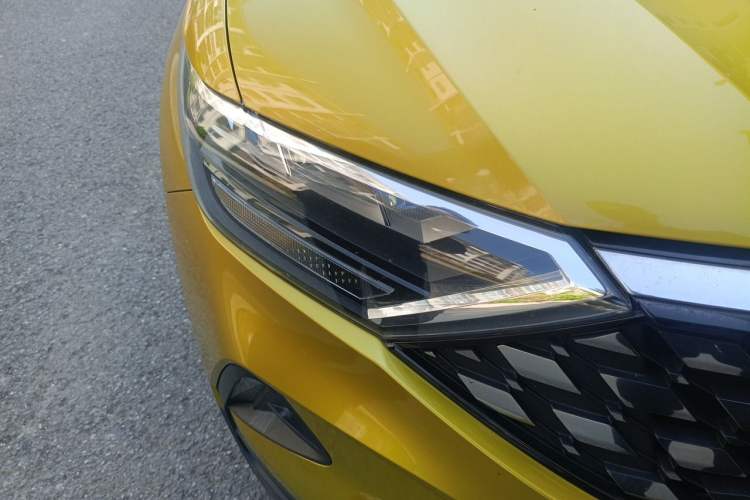 Used Jetta VS5 2019 280TSI Automatic Glory Edition Right Front Headlight