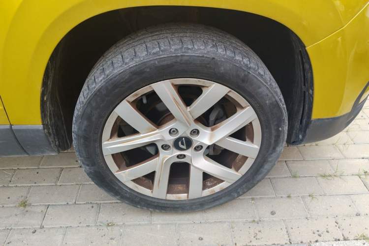Used Jetta VS5 2019 280TSI Automatic Enjoyment Model Right Front Wheel Hub
