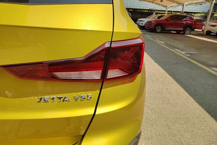 Used Jetta VS5 2019 280TSI Automatic Glory Edition Right Rear Taillight