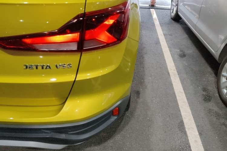 Used Jetta VS5 2019 280TSI Automatic Glory Edition Right Rear Taillight