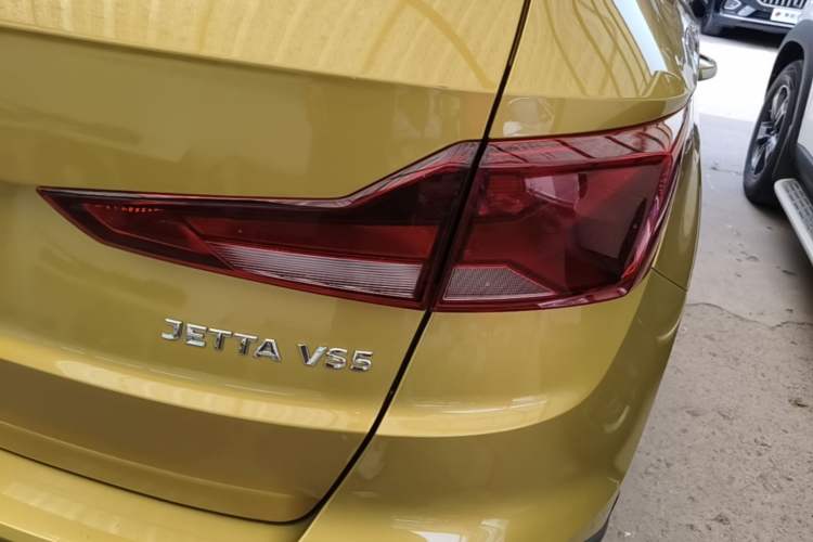 Used Jetta VS5 2019 280TSI Automatic Enjoyment Model Right Rear Taillight