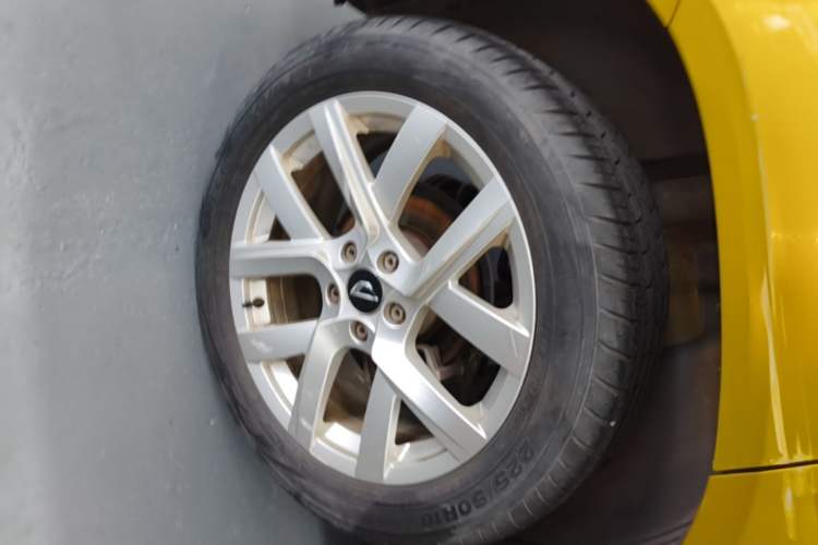 Used Jetta VS5 2019 280TSI Automatic Enjoyment Model Right Rear Wheel Hub