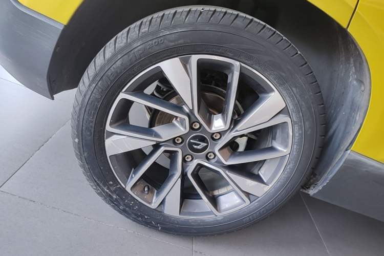 Used Jetta VS5 2019 280TSI Automatic Glory Edition Right Rear Wheel Hub
