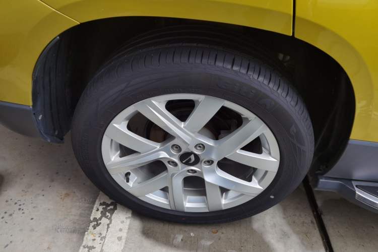 Used Jetta VS5 2019 280TSI Automatic Enjoyment Model Right Rear Wheel Hub