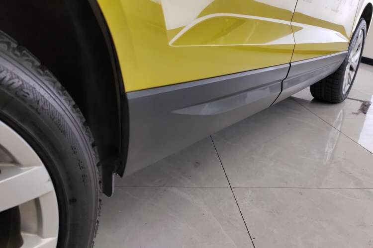 Used Jetta VS5 2019 280TSI Automatic Enjoyment Model Right Side Sill