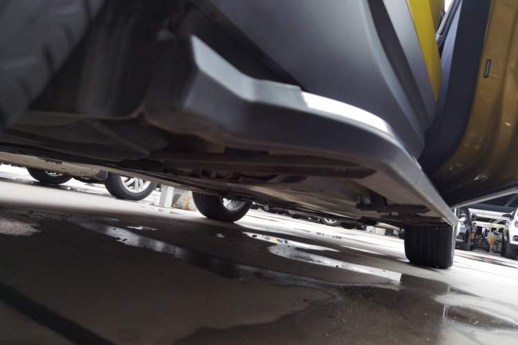 Used Jetta VS5 2019 280TSI Automatic Enjoyment Model Right Side Sill