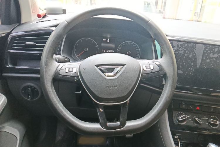 Used Jetta VS5 2019 280TSI Automatic Enjoyment Model Steering Wheel