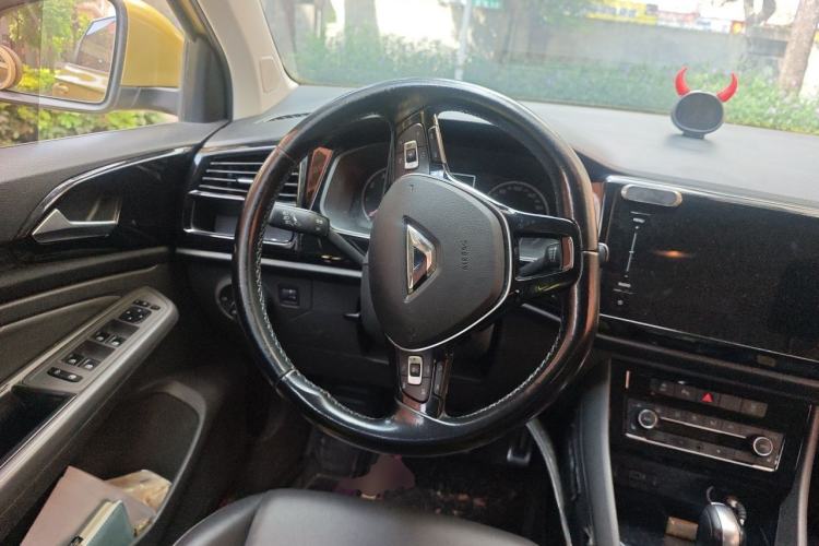 Used Jetta VS5 2019 280TSI Automatic Glory Edition Steering Wheel