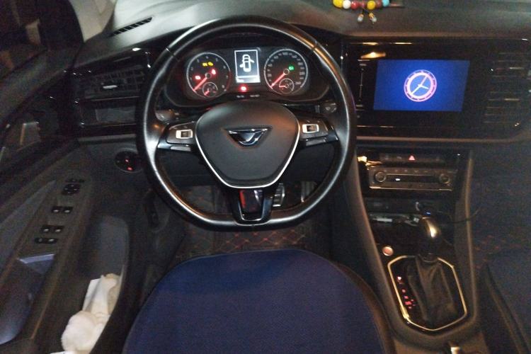 Used Jetta VS5 2019 280TSI Automatic Glory Edition Steering Wheel
