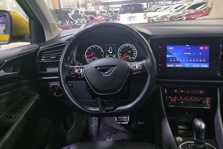 Used Jetta VS5 2019 280TSI Automatic Glory Edition Steering Wheel