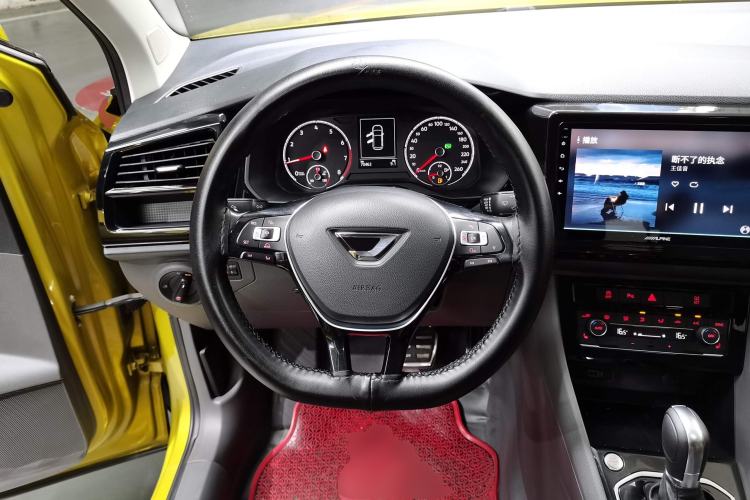 Used Jetta VS5 2019 280TSI Automatic Glory Edition Steering Wheel