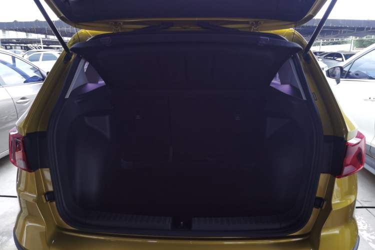 Used Jetta VS5 2019 280TSI Automatic Enjoyment Model Trunk