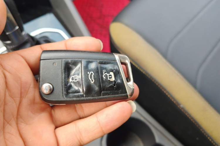 Used Jetta VS5 2019 280TSI Automatic Enjoyment Model Vehicle Key