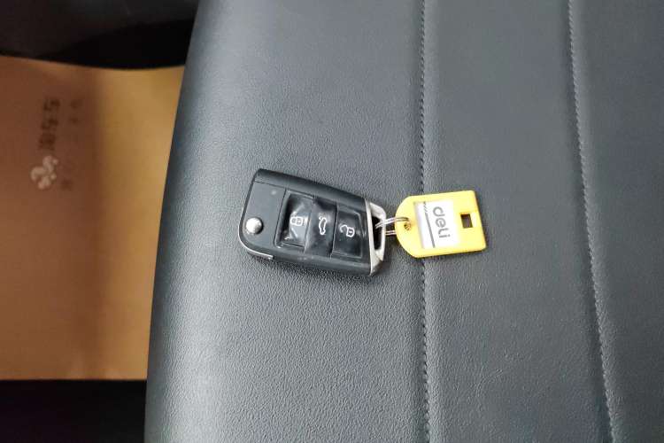 Used Jetta VS5 2019 280TSI Automatic Enjoyment Model Vehicle Key