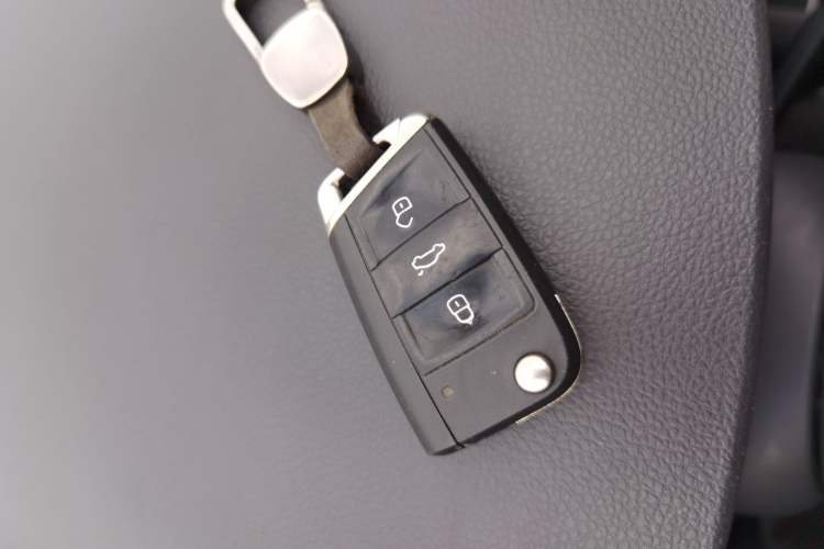 Used Jetta VS5 2019 280TSI Automatic Enjoyment Model Vehicle Key