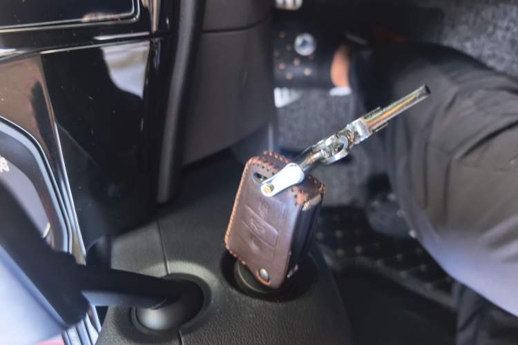 Used Jetta VS5 2019 280TSI Automatic Trend Model Vehicle Key