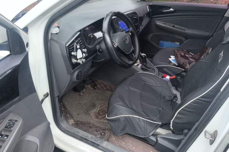 Used Jetta VS5 2020 280TSI Automatic "Thirty and Standing Tall" Edition Driver Seat