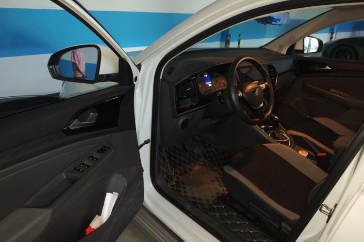 Used Jetta VS5 2020 280TSI Automatic "Thirty and Standing Tall" Edition Driver Seat