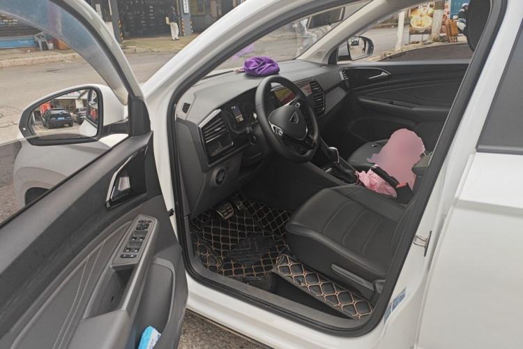 Used Jetta VS5 2020 280TSI Automatic "Thirty and Standing Tall" Edition Driver Seat