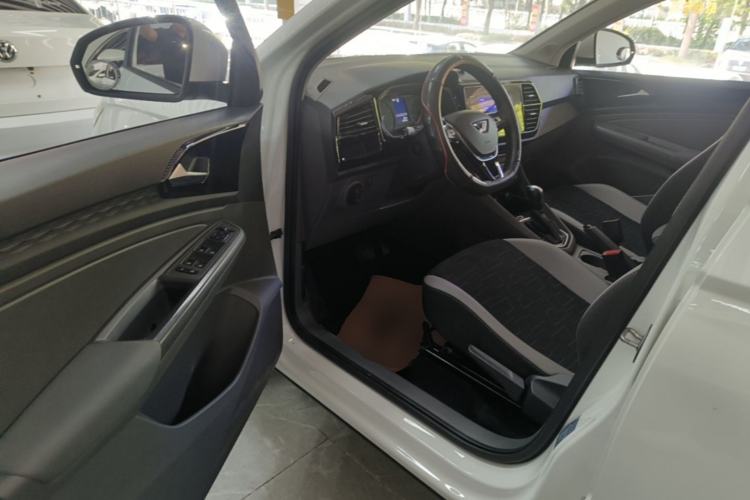 Used Jetta VS5 2020 280TSI Automatic "Thirty and Standing Tall" Edition Driver Seat