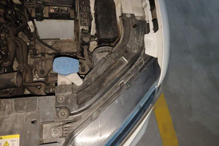 Used Jetta VS5 2020 280TSI Automatic "Thirty and Standing Tall" Edition Engine Bay Left