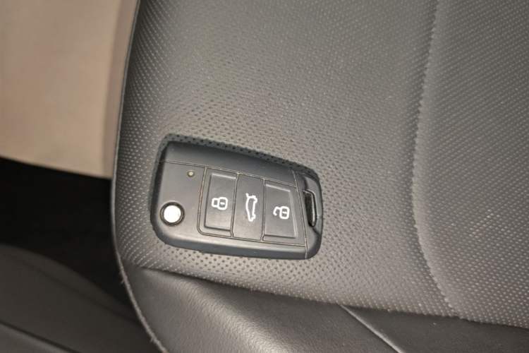Used Jetta VS5 2020 280TSI Automatic "Thirty and Standing Tall" Edition Interior 1