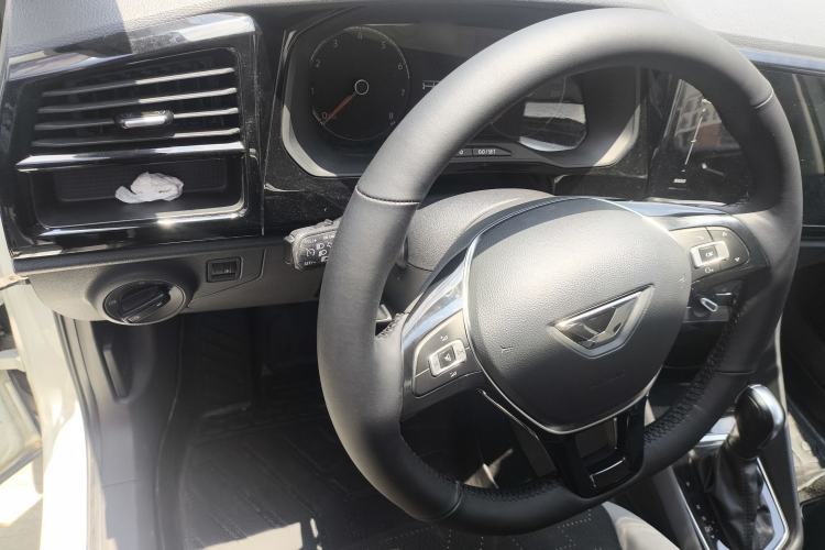 Used Jetta VS5 2020 280TSI Automatic "Thirty and Standing Tall" Edition Interior 2